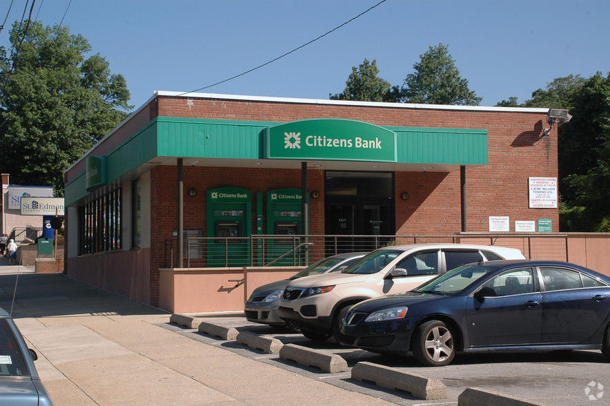 Photo: 5801 Ridge Avenue
