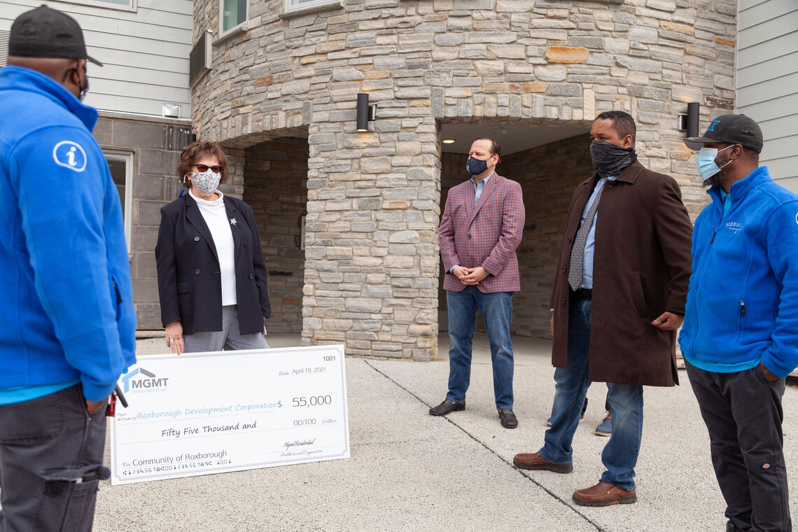 Photo: Check presentation remarks